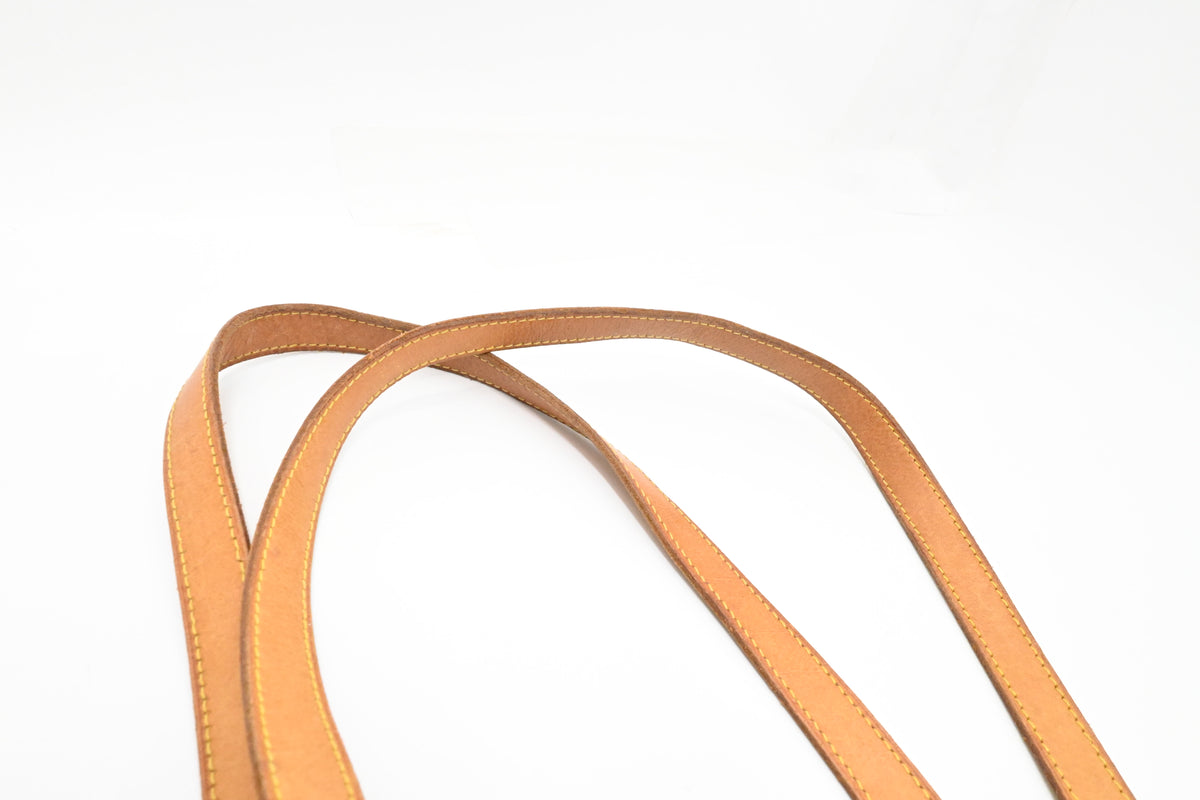Louis Vuitton Sac Shopping 48 in Monogram Canvas