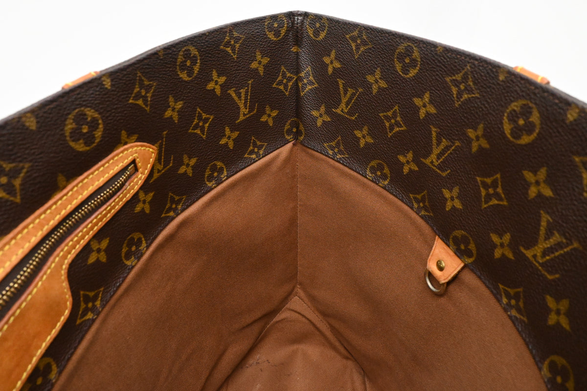 Louis Vuitton Sac Shopping 48 in Monogram Canvas