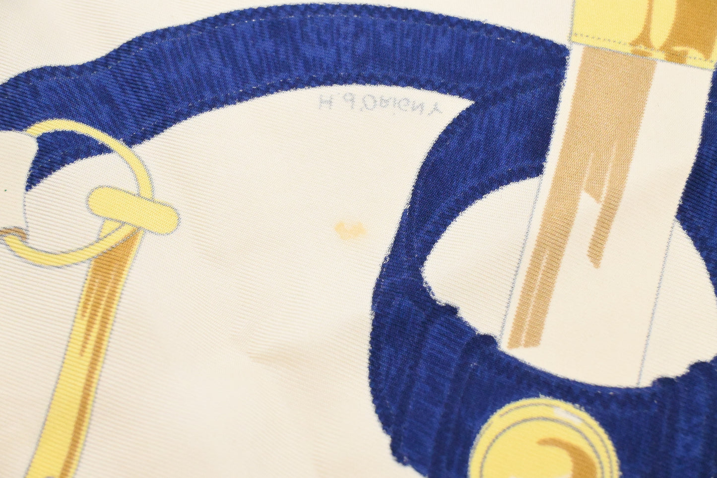 Hermes 'Eperon D'or' Carre 90 in Blue and Cream Silk