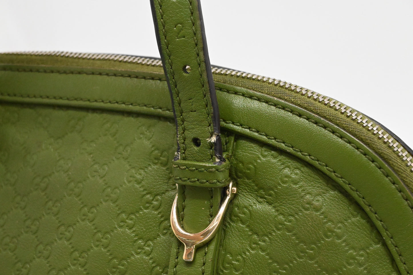 Gucci Dome Shoulder Bag in Green Micro Guccissima Leather