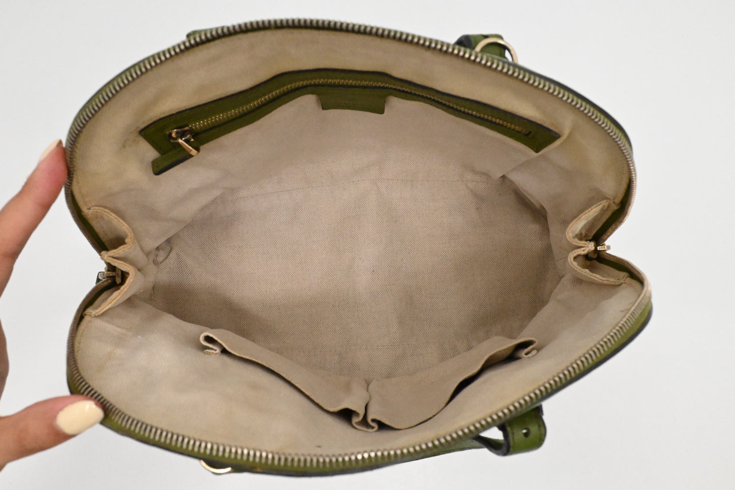 Gucci Dome Shoulder Bag in Green Micro Guccissima Leather