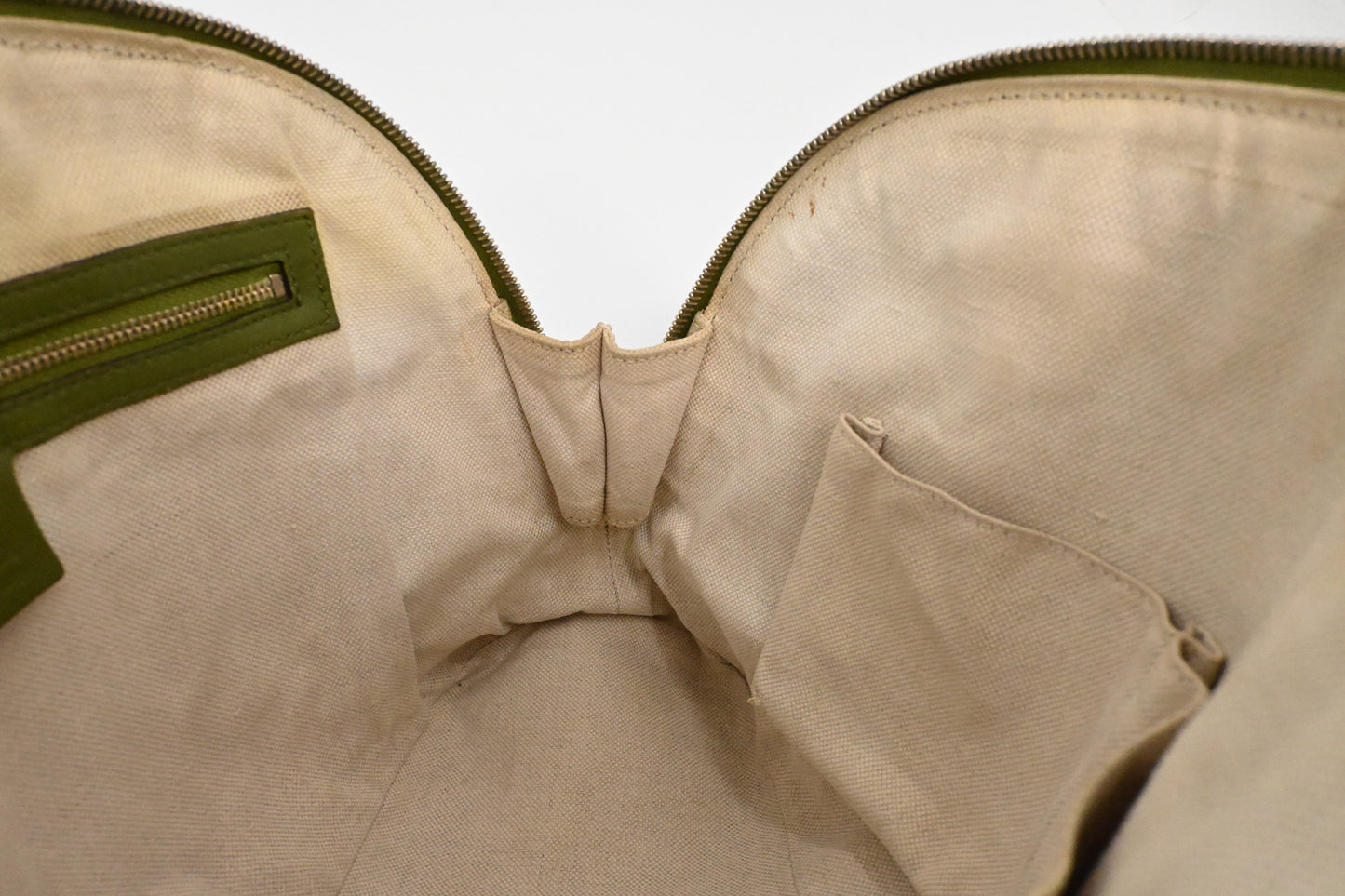 Gucci Dome Shoulder Bag in Green Micro Guccissima Leather