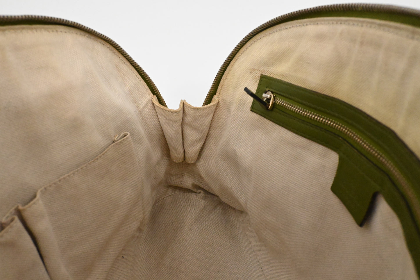 Gucci Dome Shoulder Bag in Green Micro Guccissima Leather
