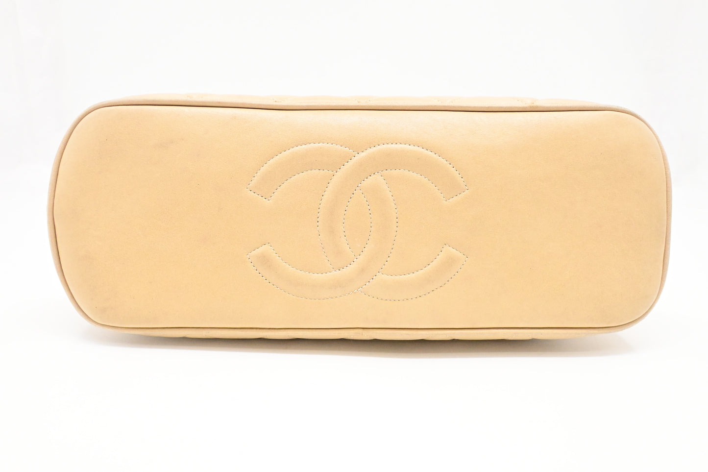 Chanel Chain Shoulder Bag in Light Beige Leather