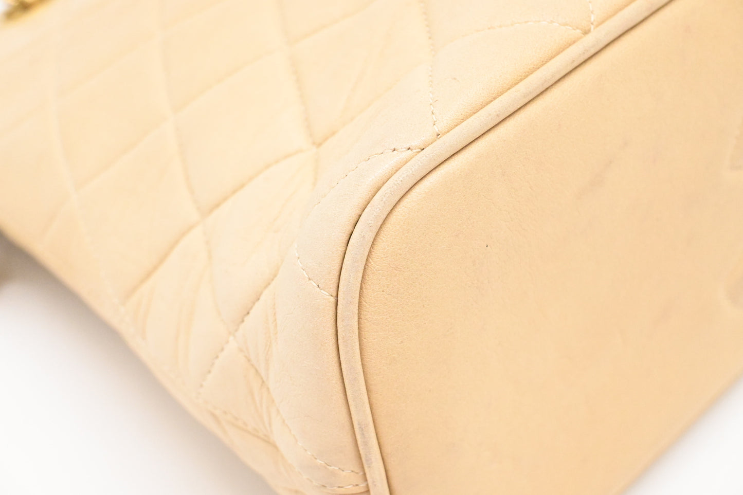 Chanel Chain Shoulder Bag in Light Beige Leather