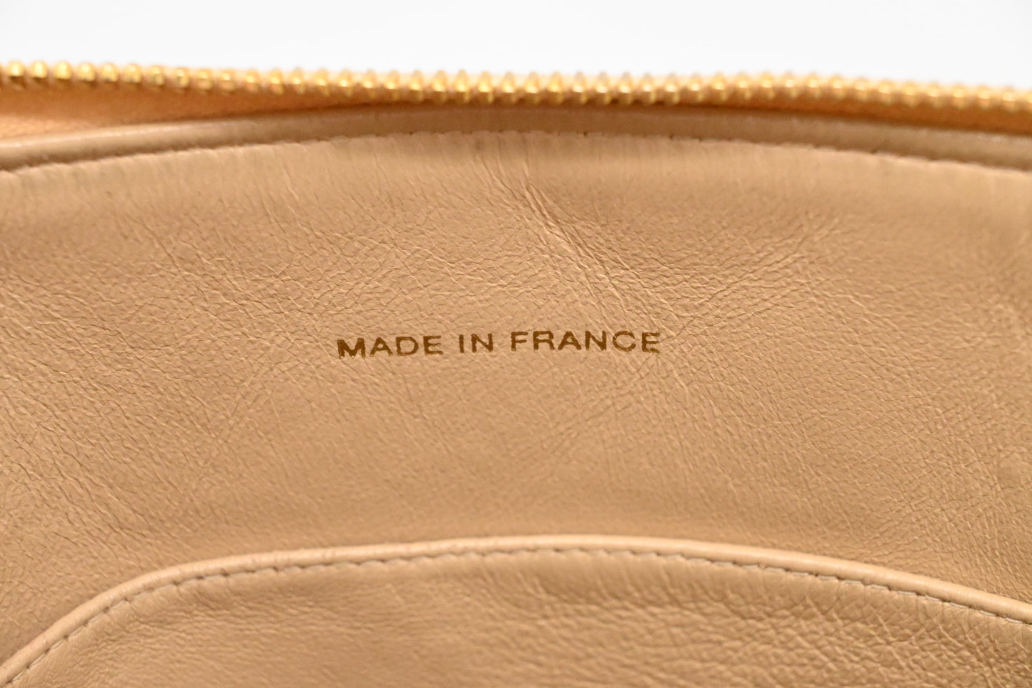 Chanel Chain Shoulder Bag in Light Beige Leather