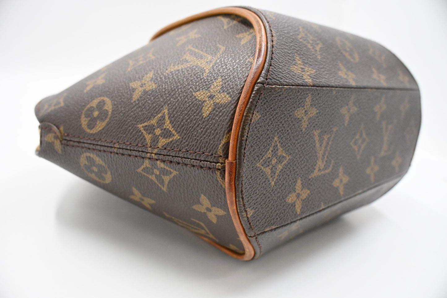 Louis Vuitton Ellipse PM in Monogram Canvas