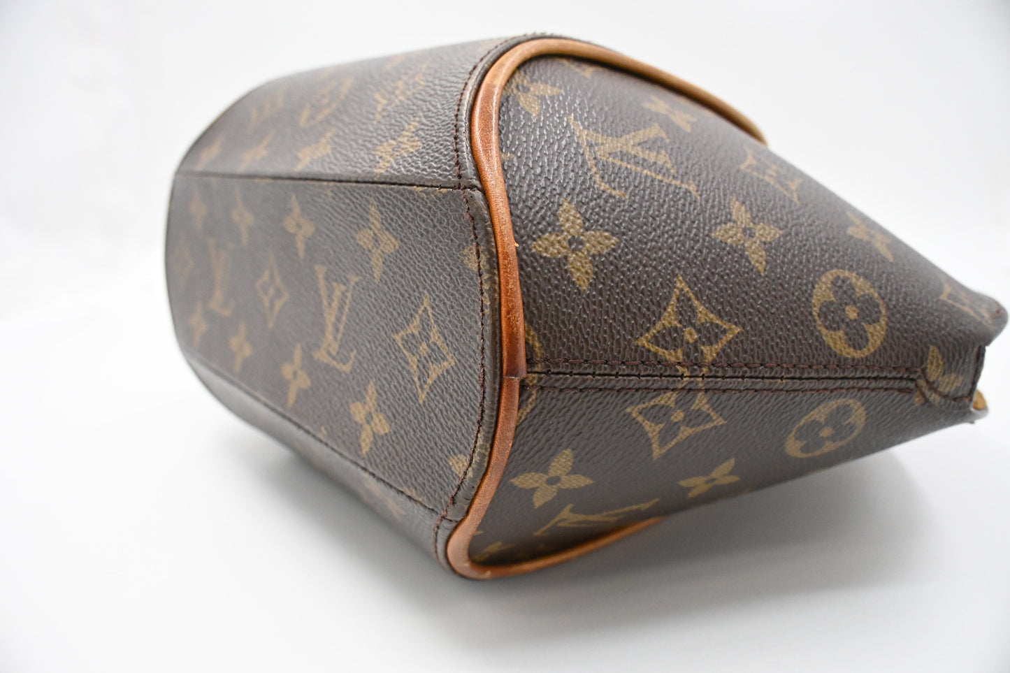 Louis Vuitton Ellipse PM in Monogram Canvas