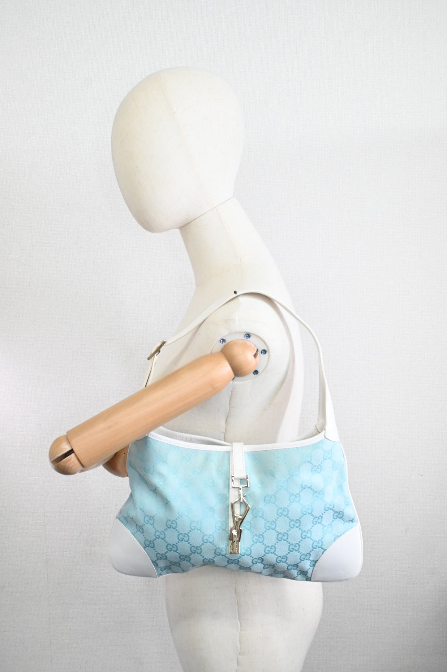 Gucci Jackie Shoulder Bag in Blue GG Canvas and White Leather