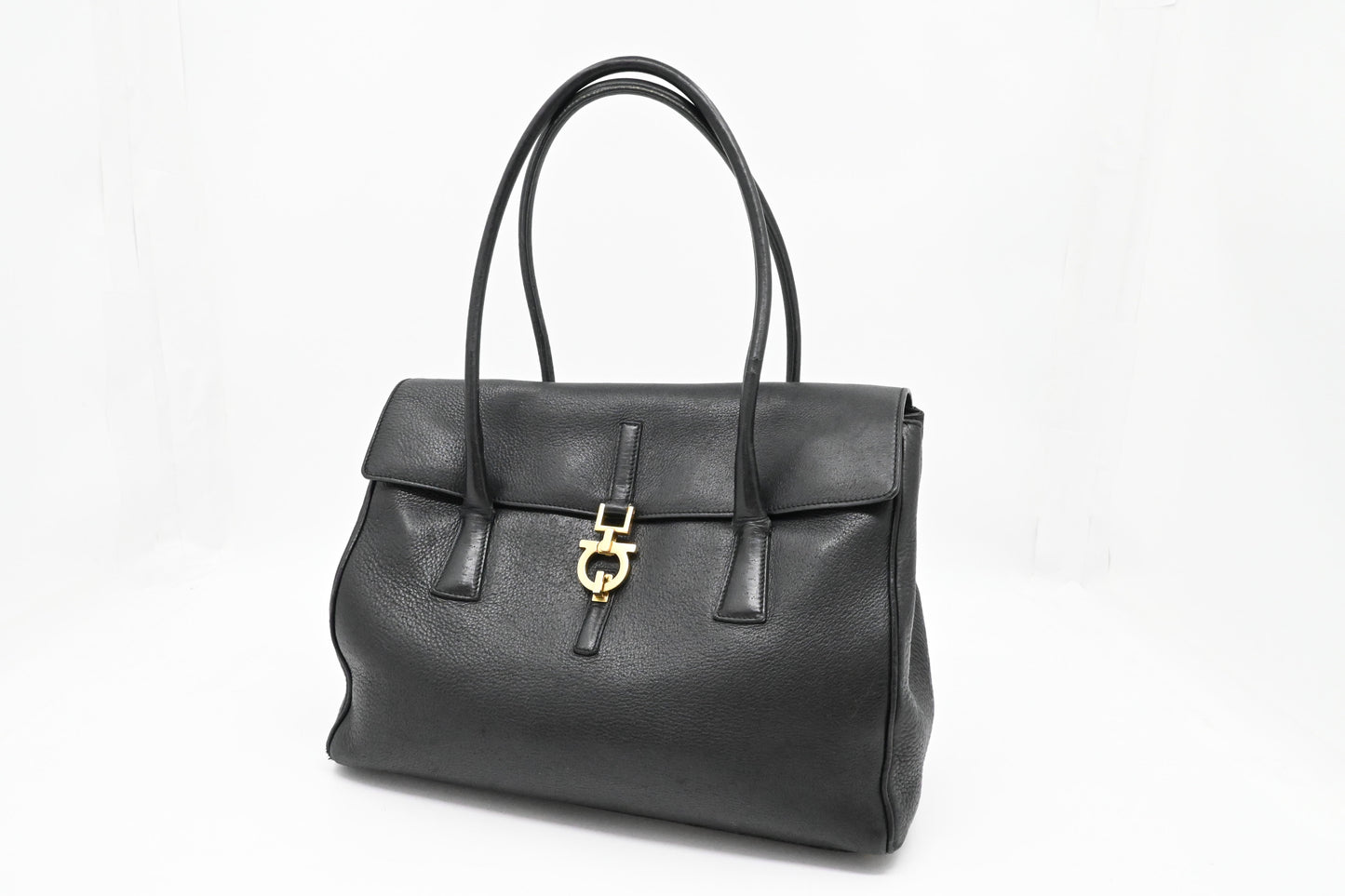 Ferragamo Ganicini Shoulder Bag in Black Boarskin Leather