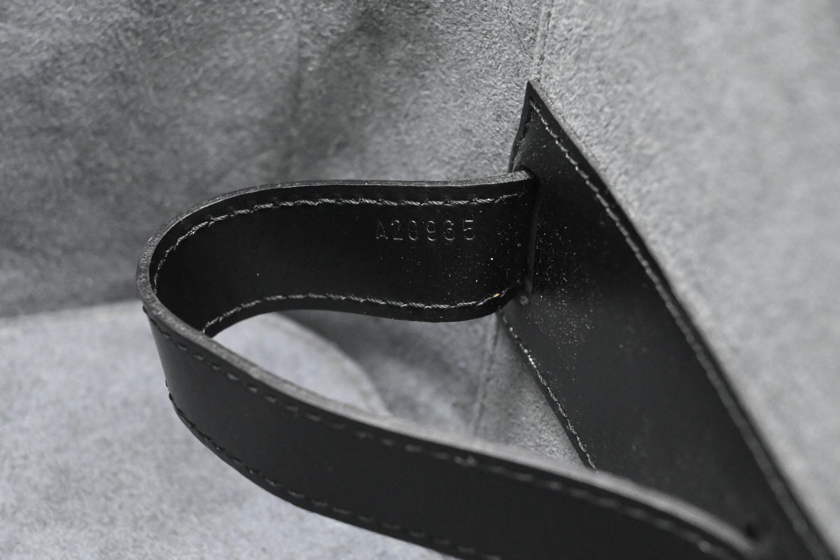 Louis Vuitton Nice Vanity in Black Epi Leather