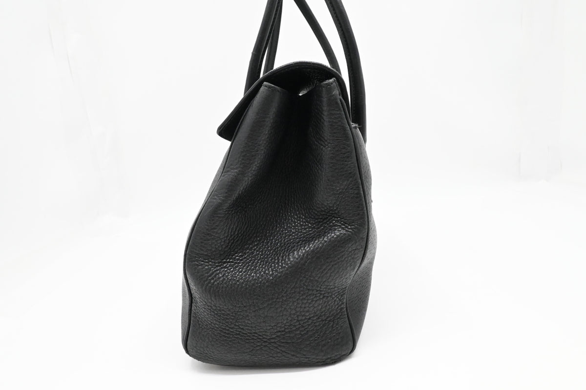 Ferragamo Ganicini Shoulder Bag in Black Boarskin Leather