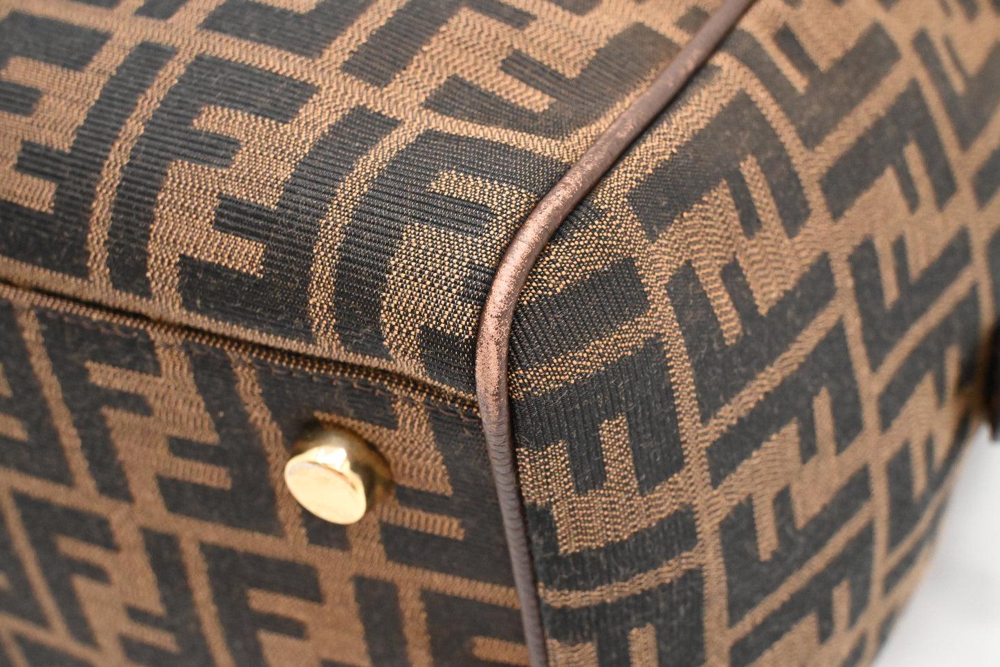Fendi Shoulder Bag in Zucca Canvas