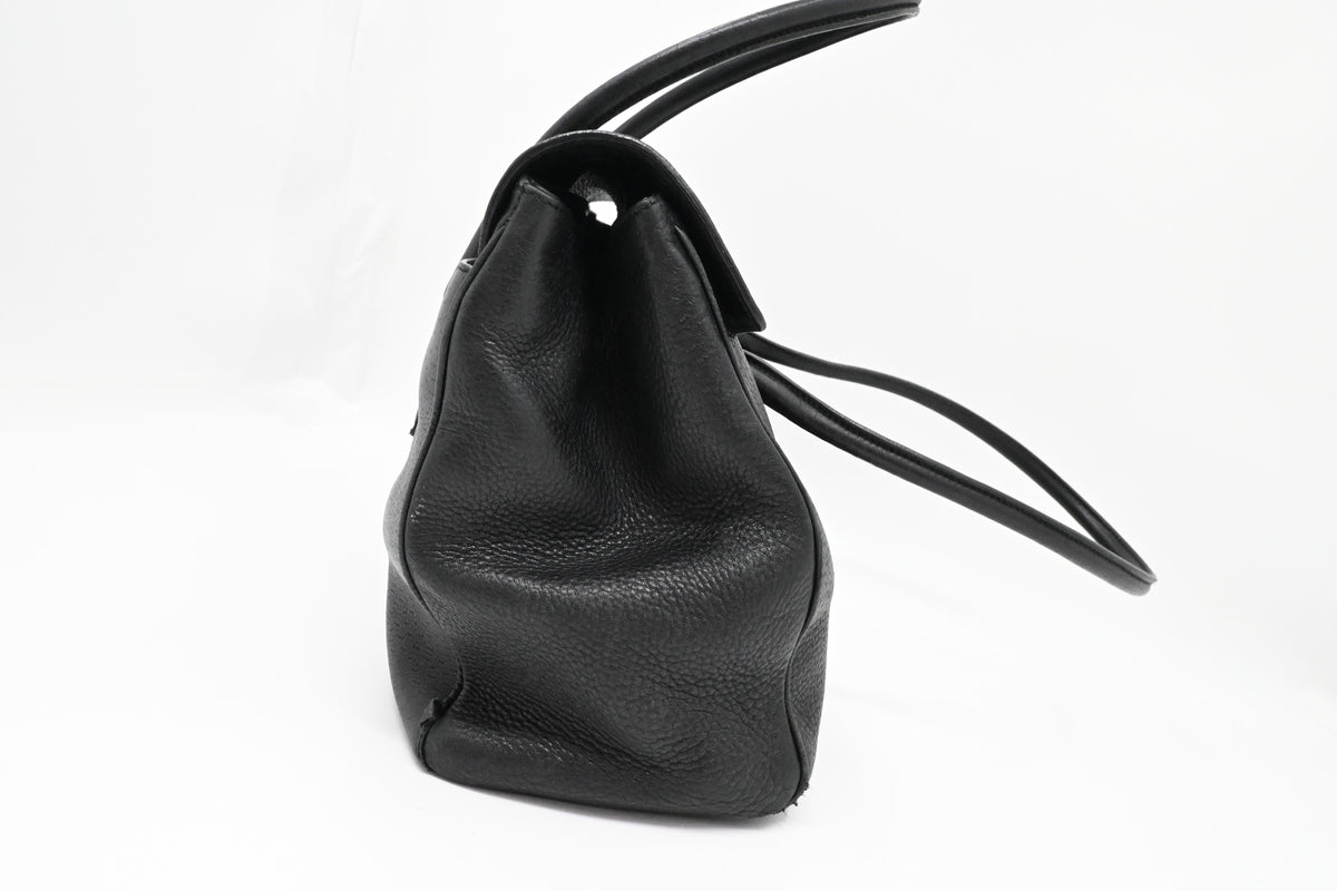 Ferragamo Ganicini Shoulder Bag in Black Boarskin Leather