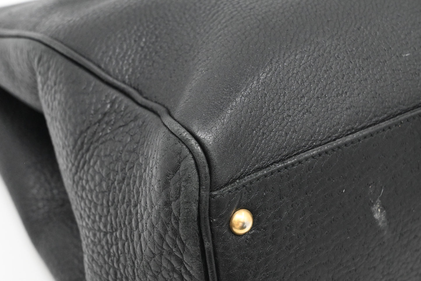 Ferragamo Ganicini Shoulder Bag in Black Boarskin Leather