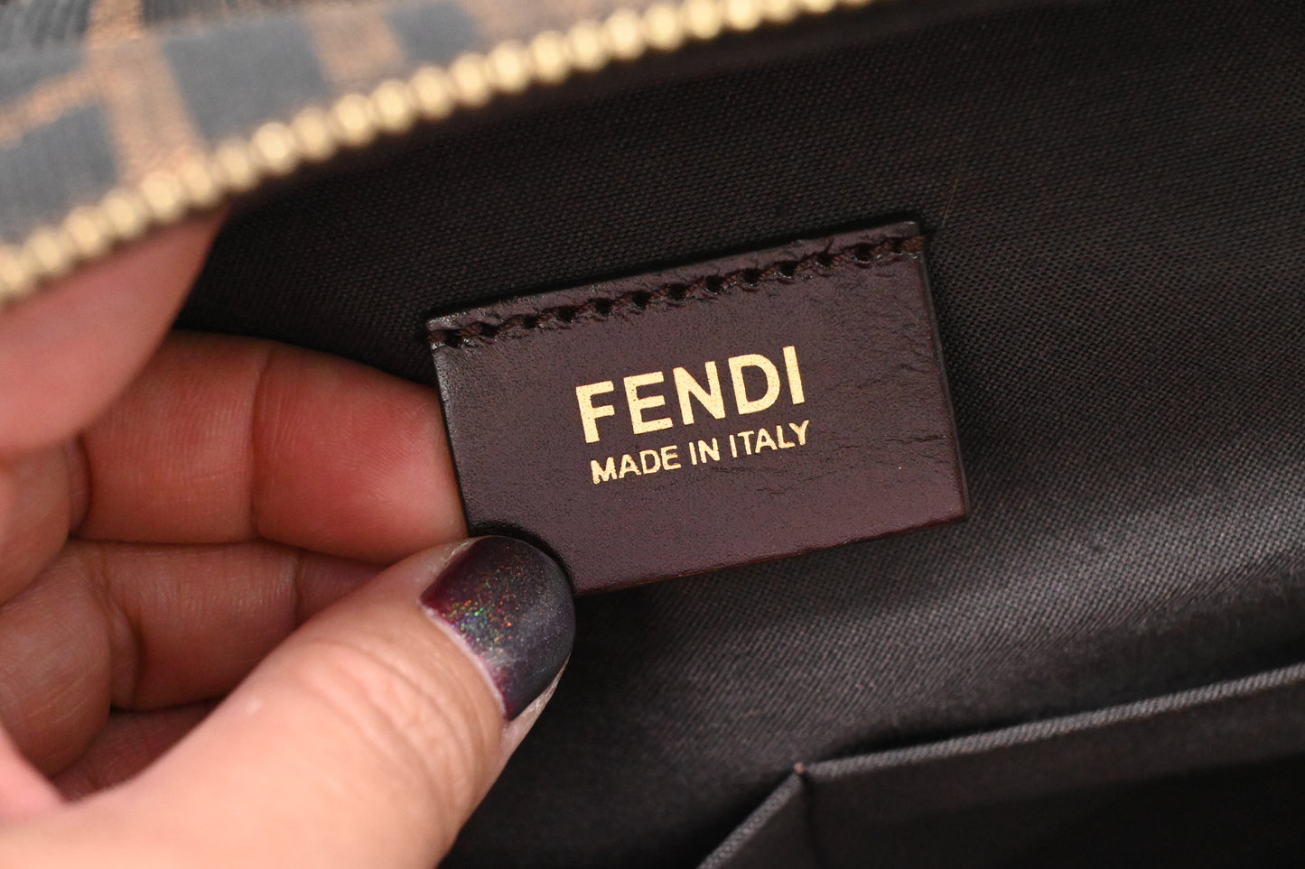 Fendi Shoulder Bag in Zucca Canvas