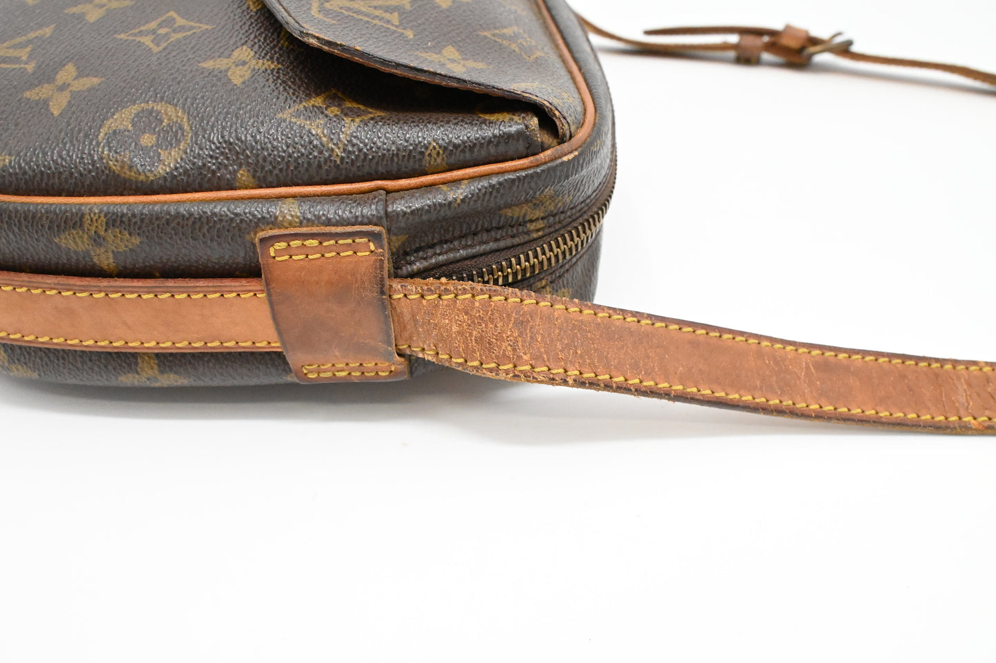 Louis Vuitton Jeune Fille in Monogram Canvas