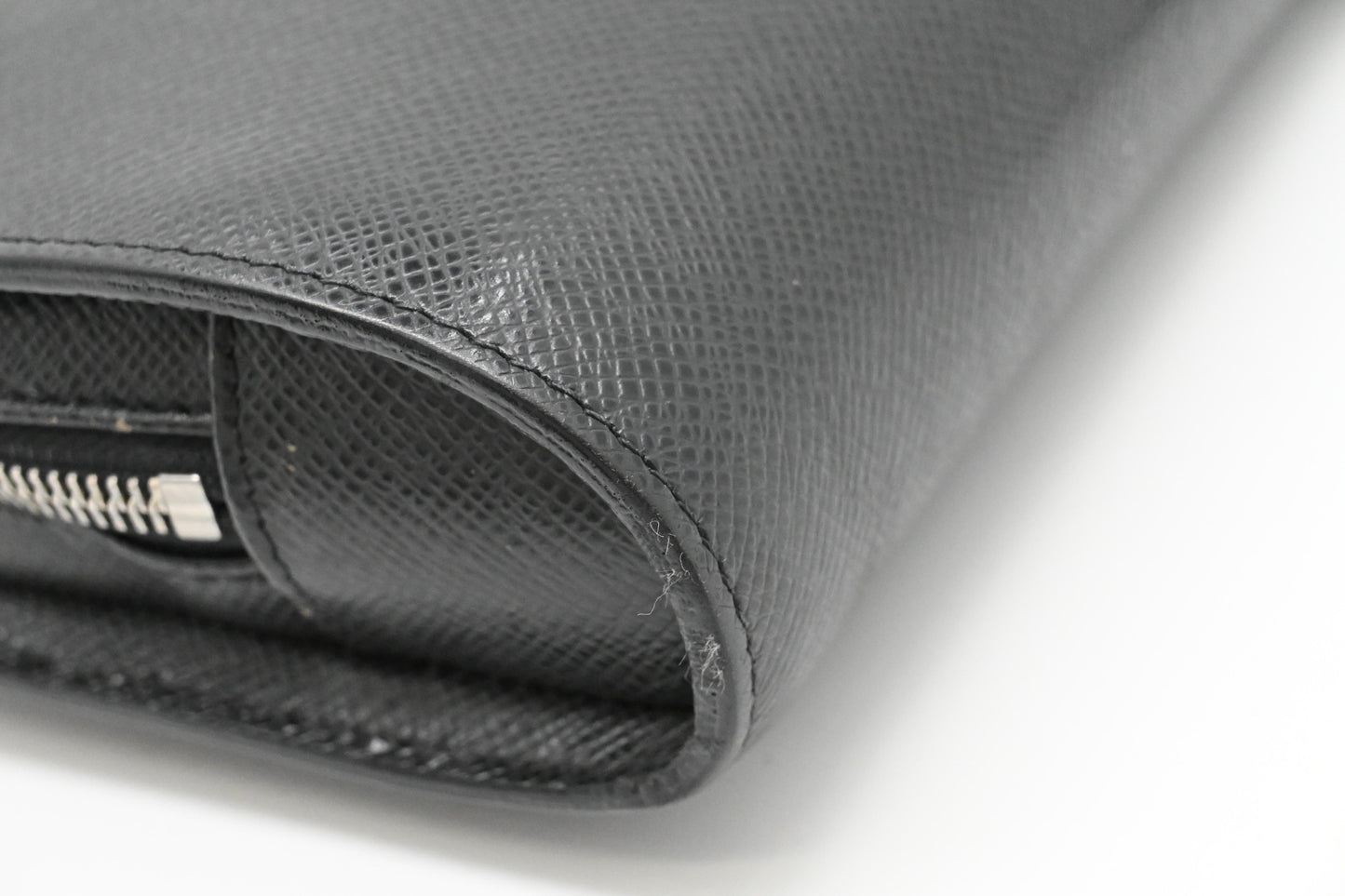 Louis Vuitton Baikal in Black Taiga Leather