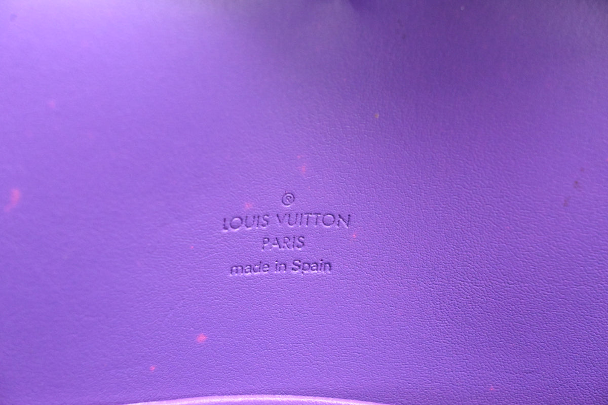 Louis Vuitton Sutton in Purple Vernis Leather