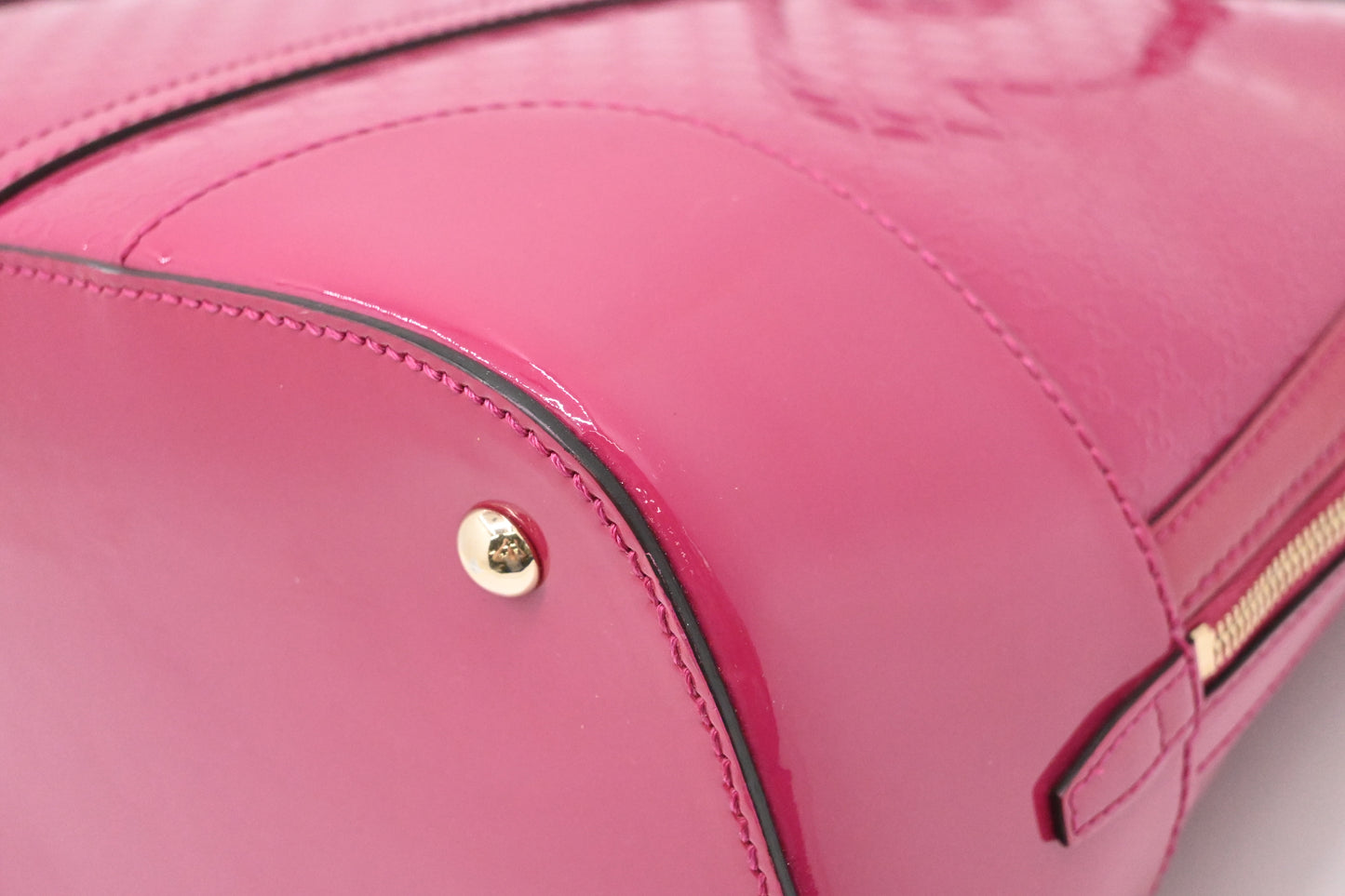 Gucci Nice Dome in Pink Microguccissima Leather