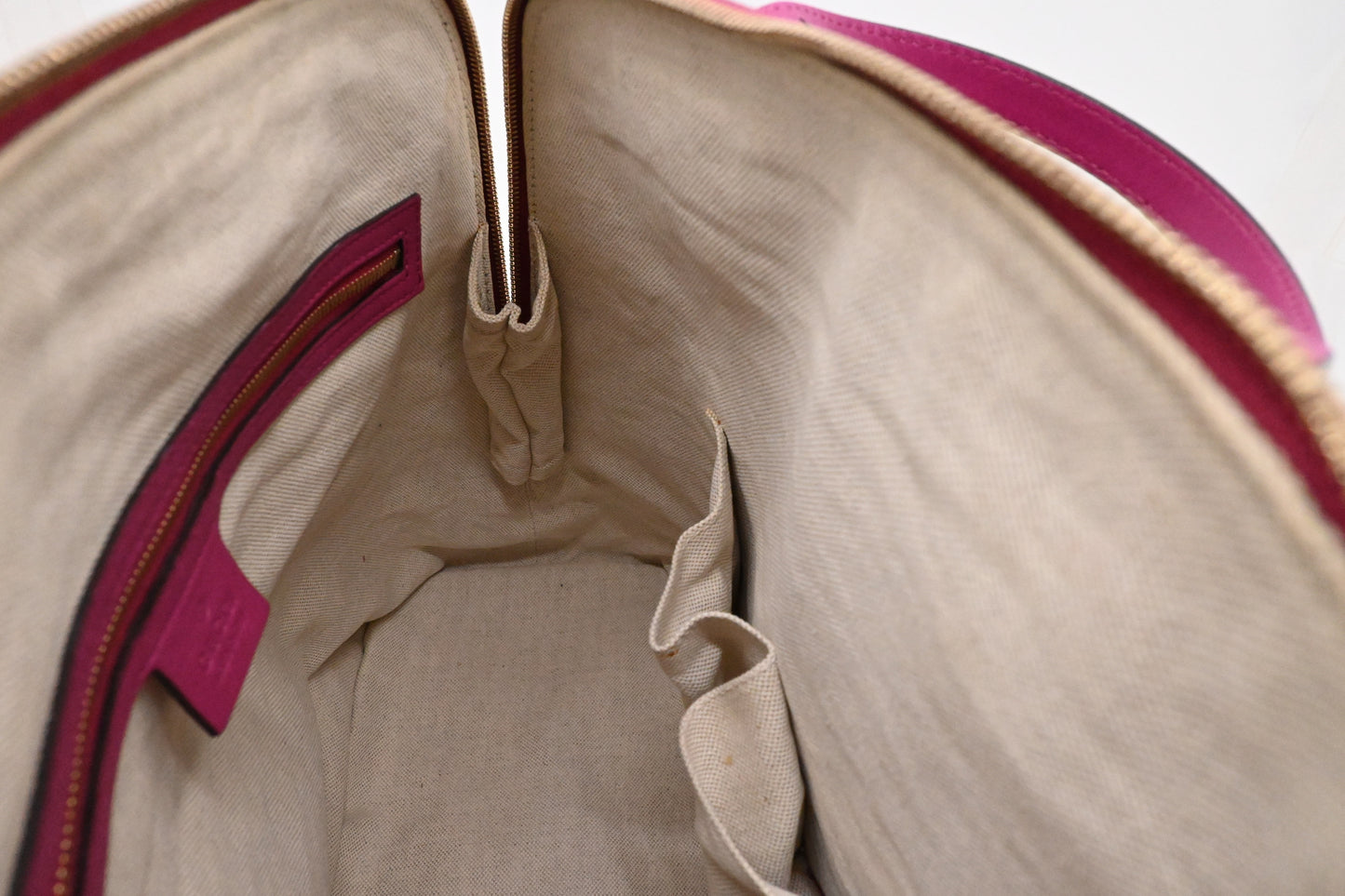Gucci Nice Dome in Pink Microguccissima Leather