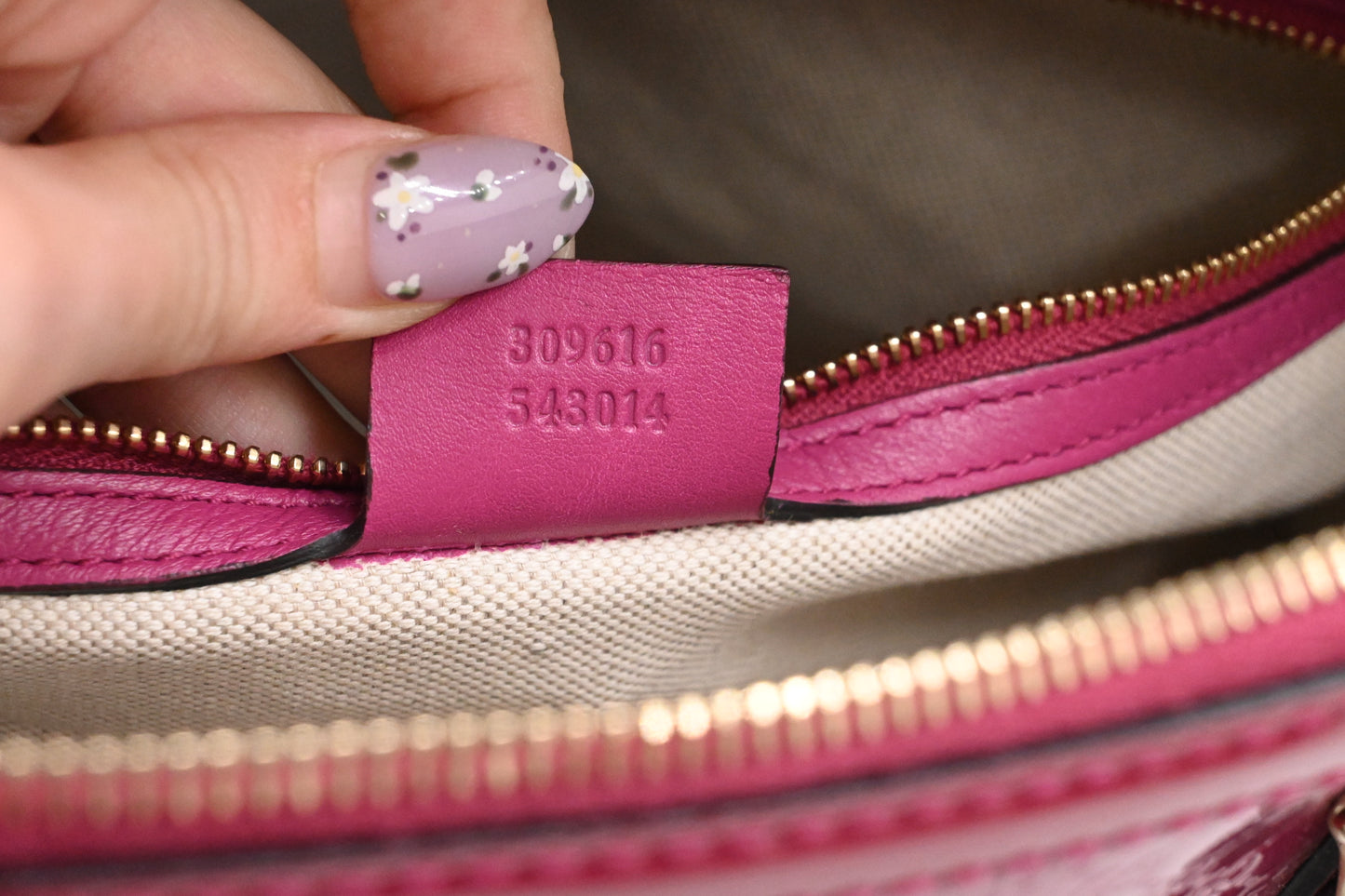 Gucci Nice Dome in Pink Microguccissima Leather