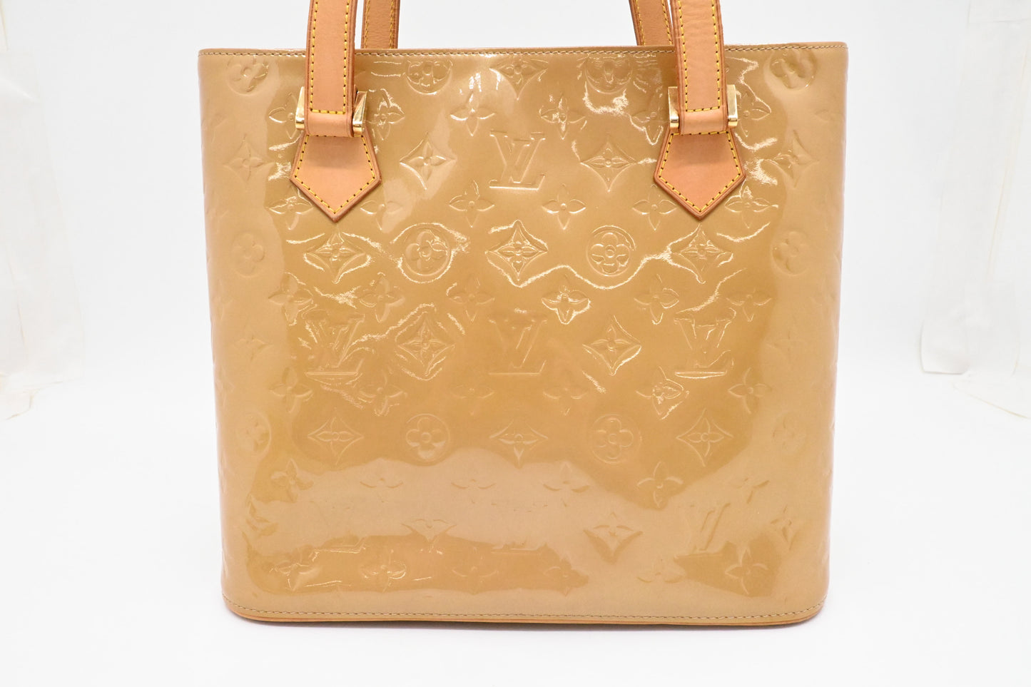 Louis Vuitton Houston in Beige Vernis Leather