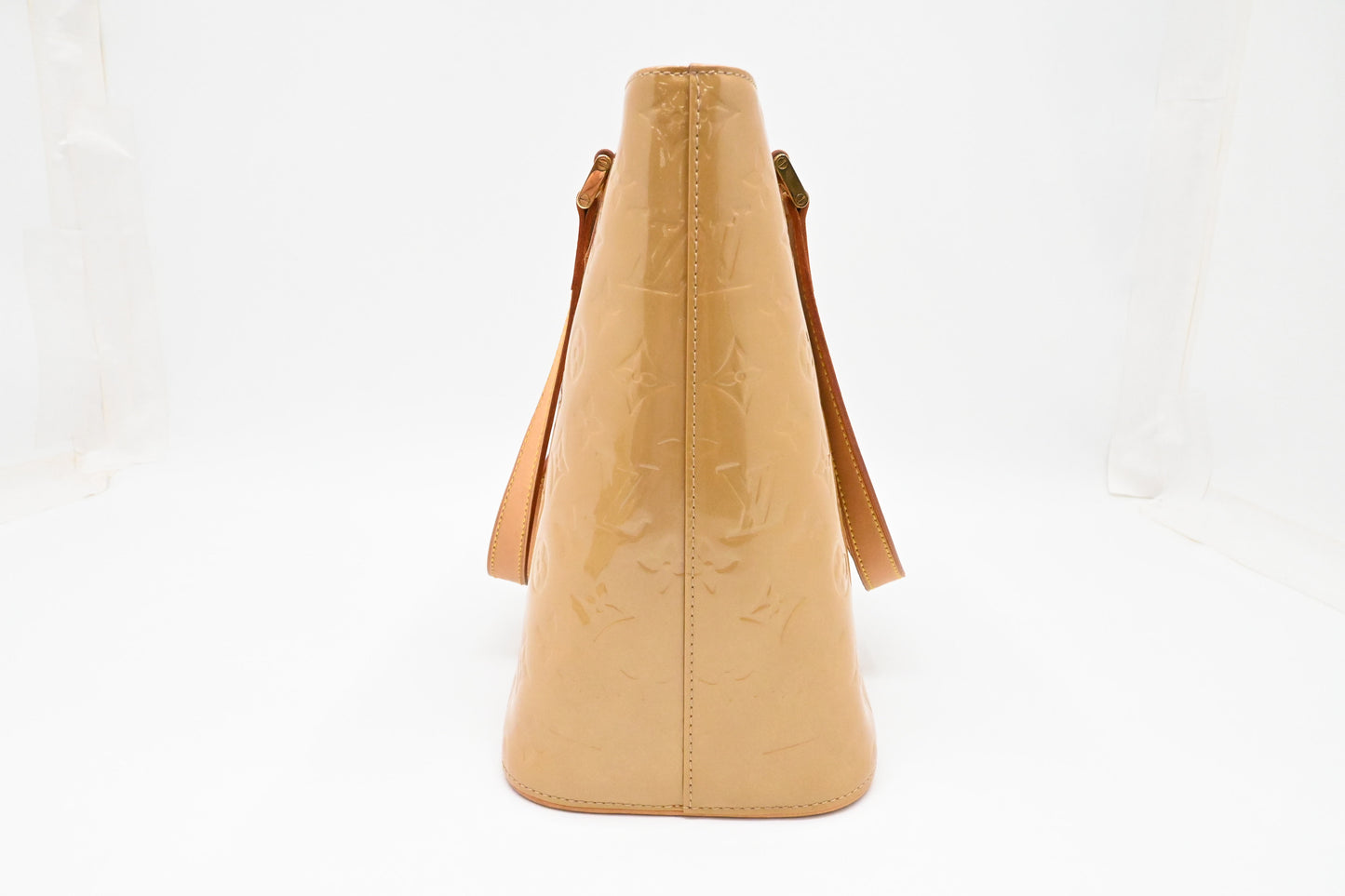 Louis Vuitton Houston in Beige Vernis Leather