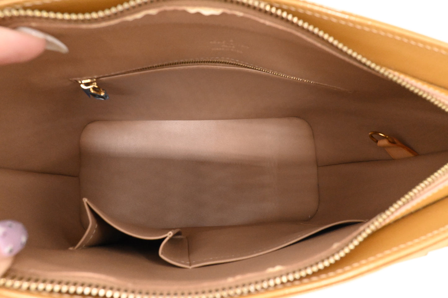 Louis Vuitton Houston in Beige Vernis Leather