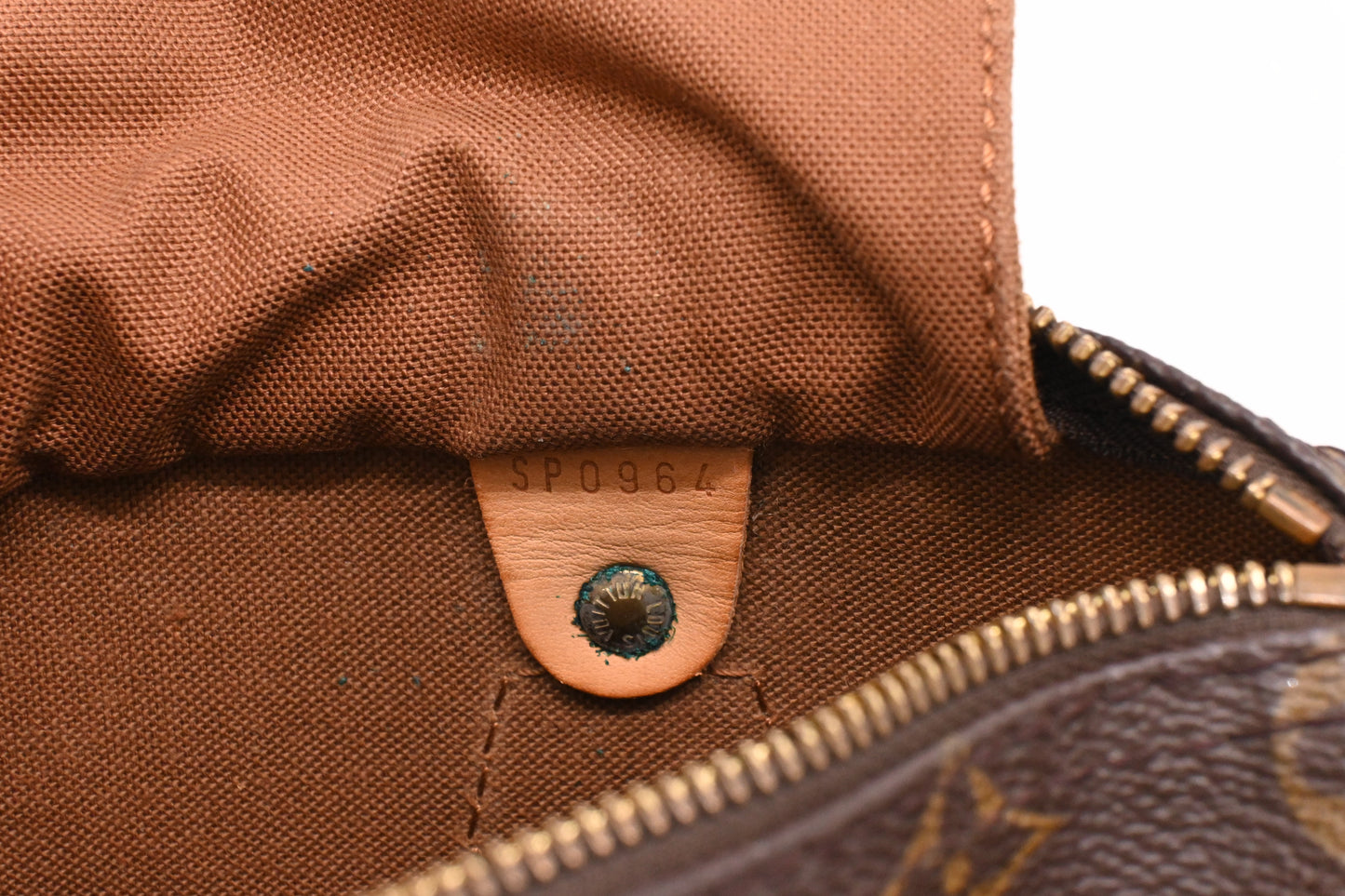 Louis Vuitton Speedy 25 in Monogram Canvas