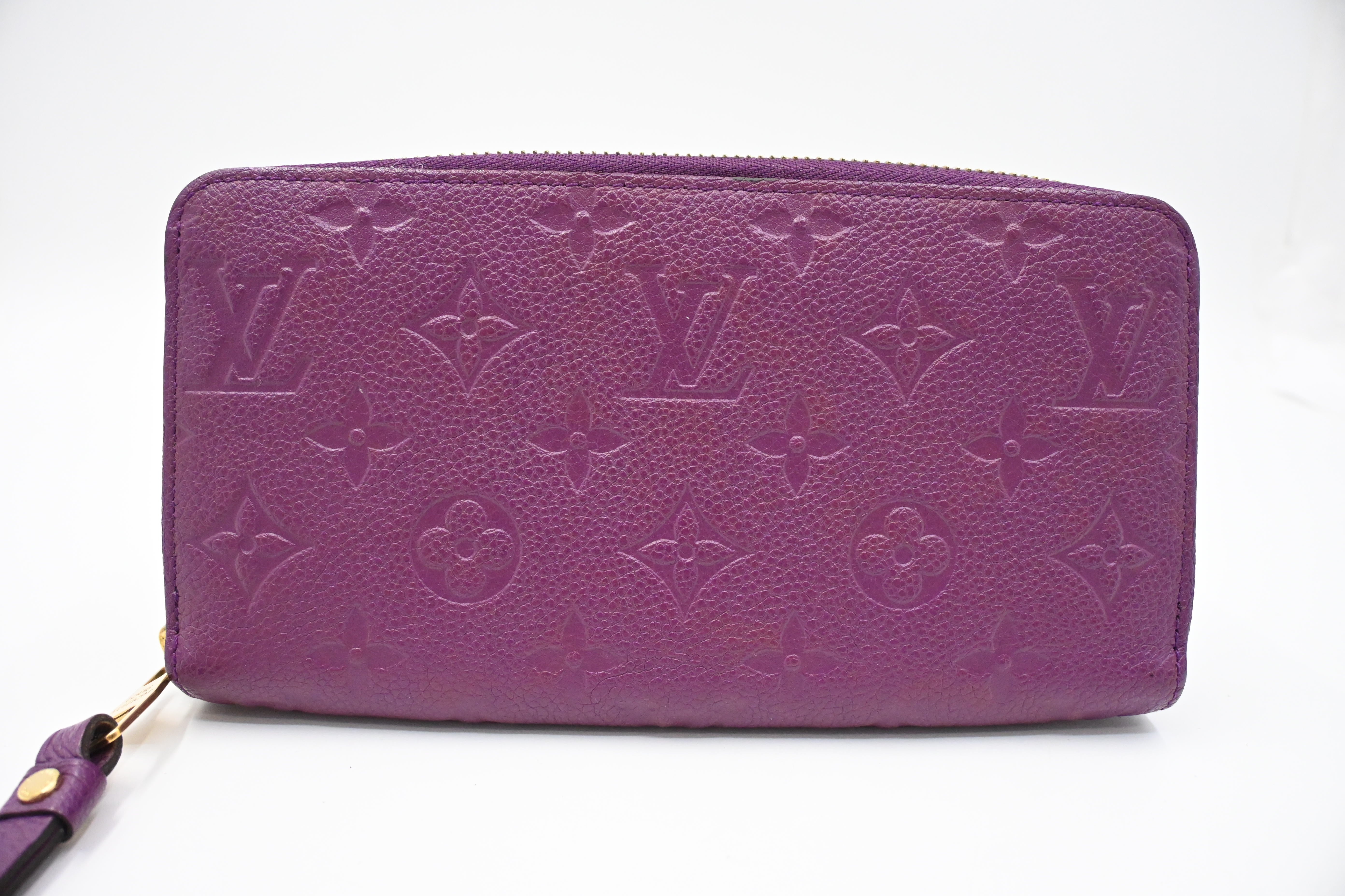 LOUIS VUITTON パープル レザー Louis Vuitton Zippy Wallet in Purple Empreinte Leather – Weekly