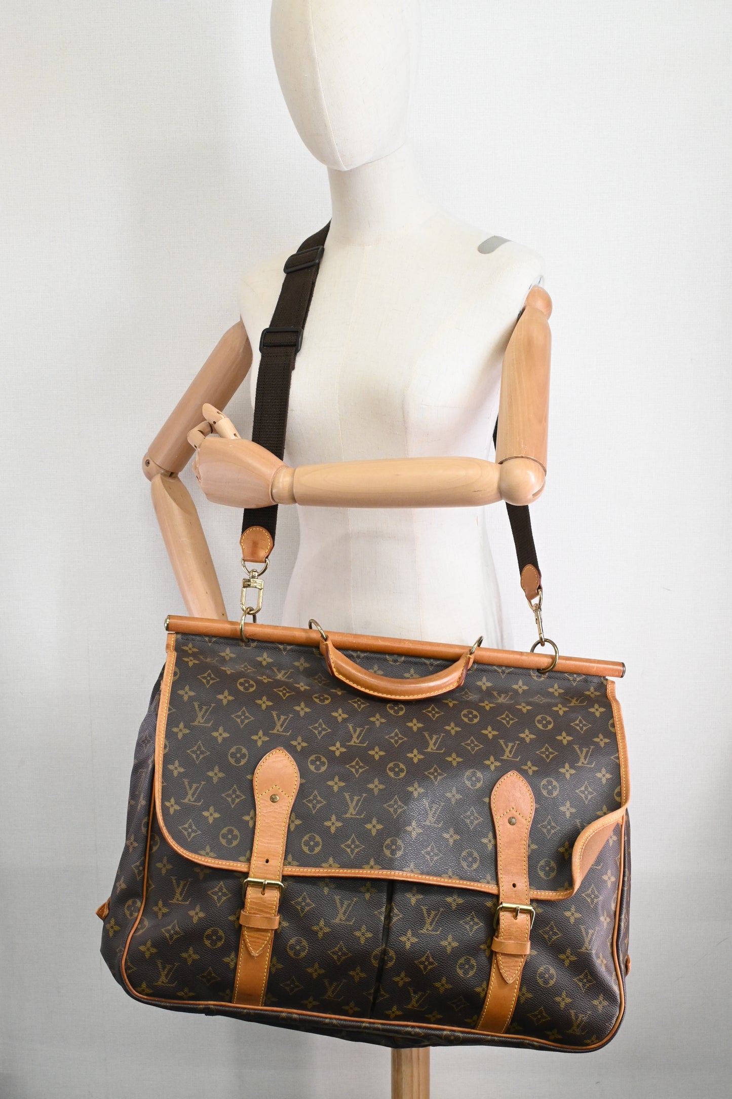 Louis Vuitton Sac Chasse in Monogram Canvas