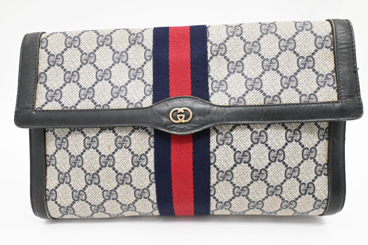 Gucci Clutch in Navy Blue GG Supreme Canvas