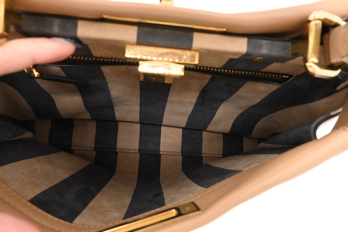 Fendi Medium Peekaboo in Beige Leather