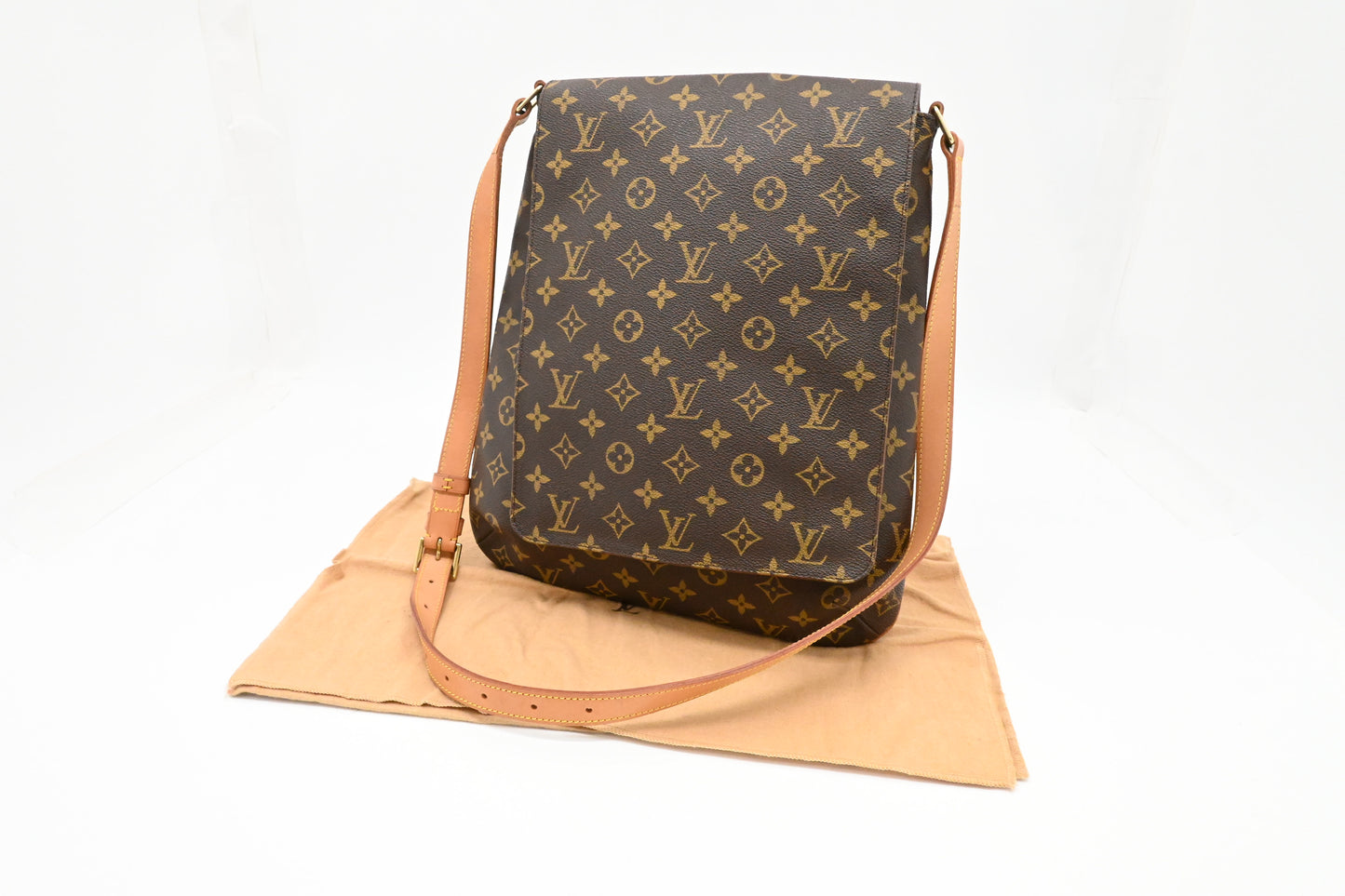 Louis Vuitton Musette Salsa GM in Monogram Canvas
