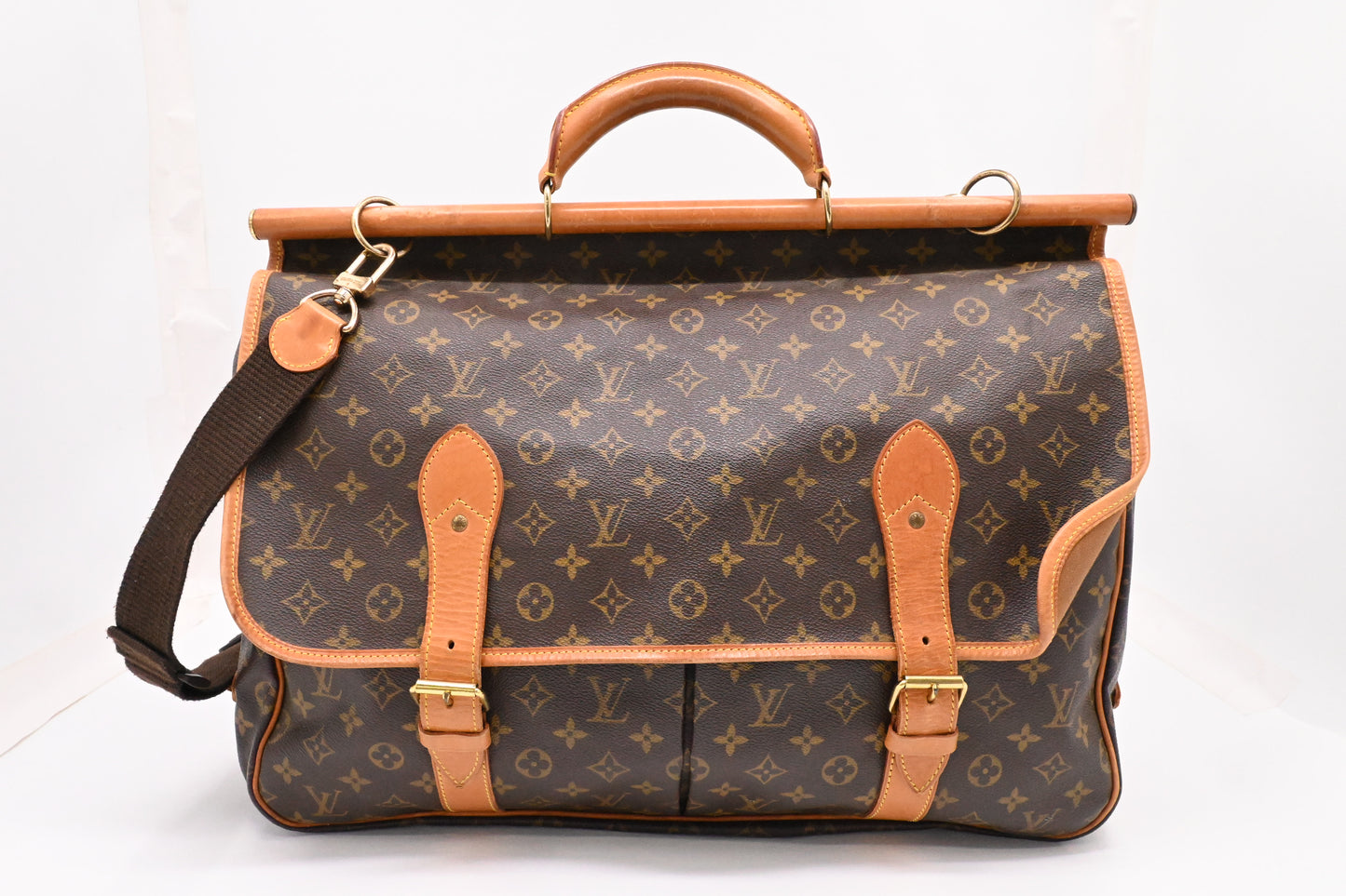 Louis Vuitton Sac Chasse in Monogram Canvas