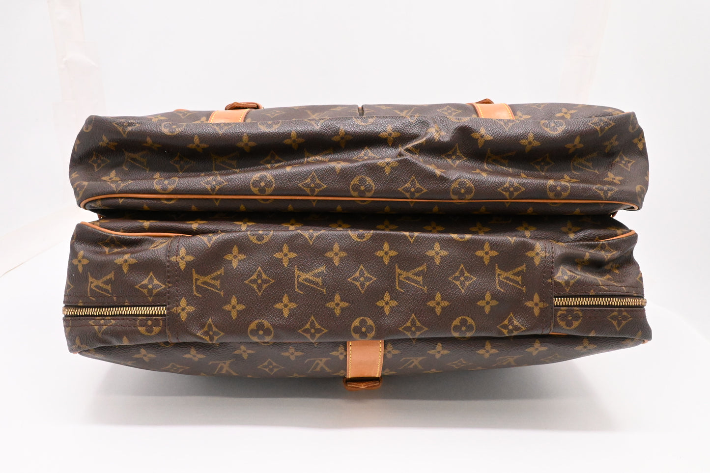 Louis Vuitton Sac Chasse in Monogram Canvas