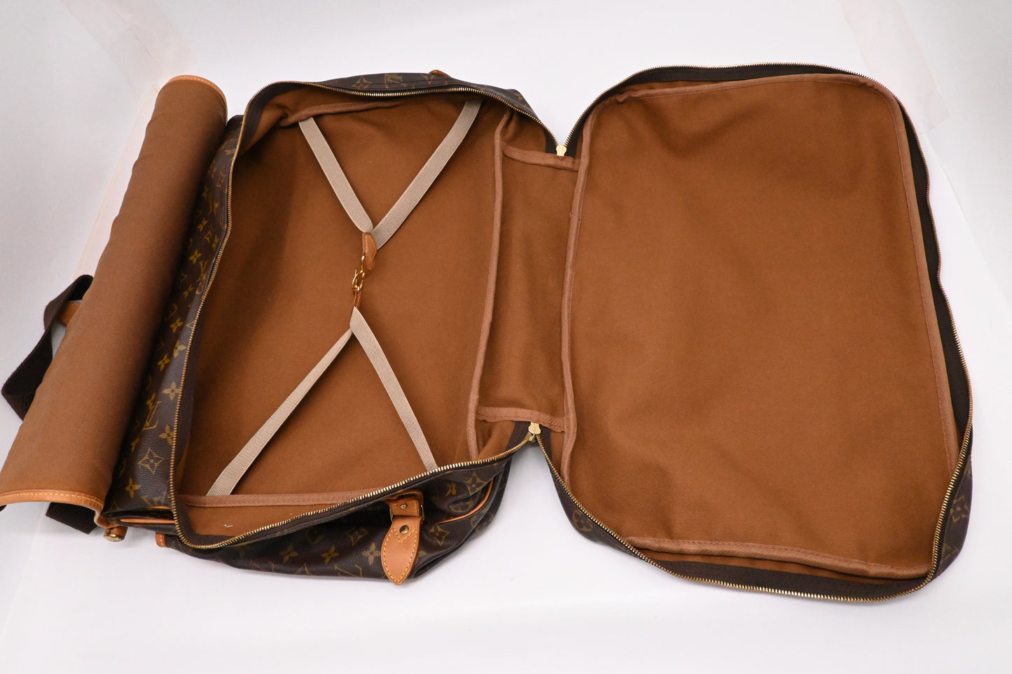 Louis Vuitton Sac Chasse in Monogram Canvas