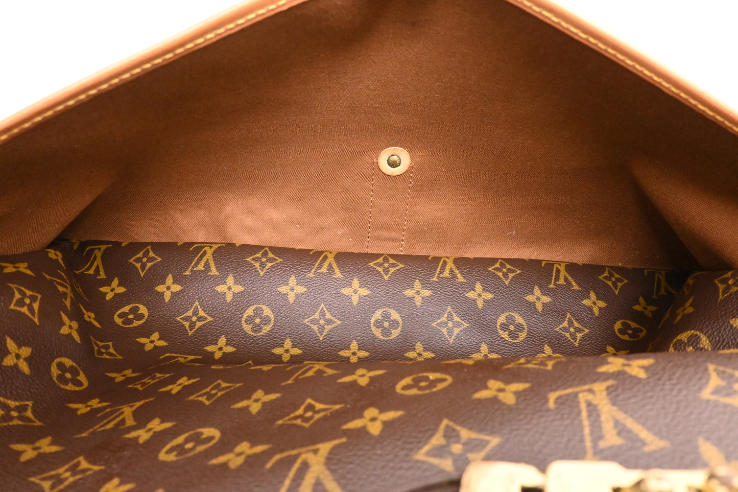 Louis Vuitton Sac Chasse in Monogram Canvas