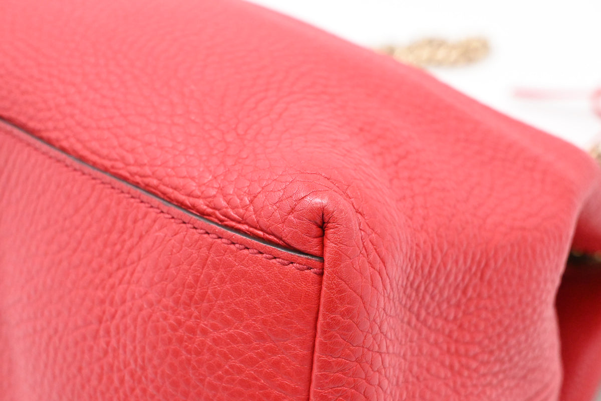 Gucci Soho Chain Shoulder Bag in Red Leather