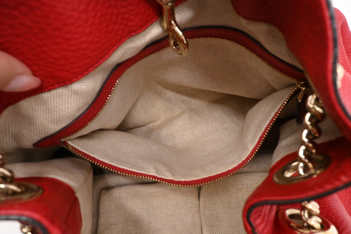 Gucci Soho Chain Shoulder Bag in Red Leather