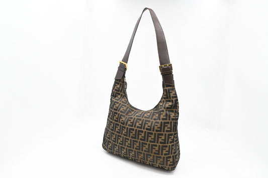 Fendi Shoulder Bag in Zucca Canvas