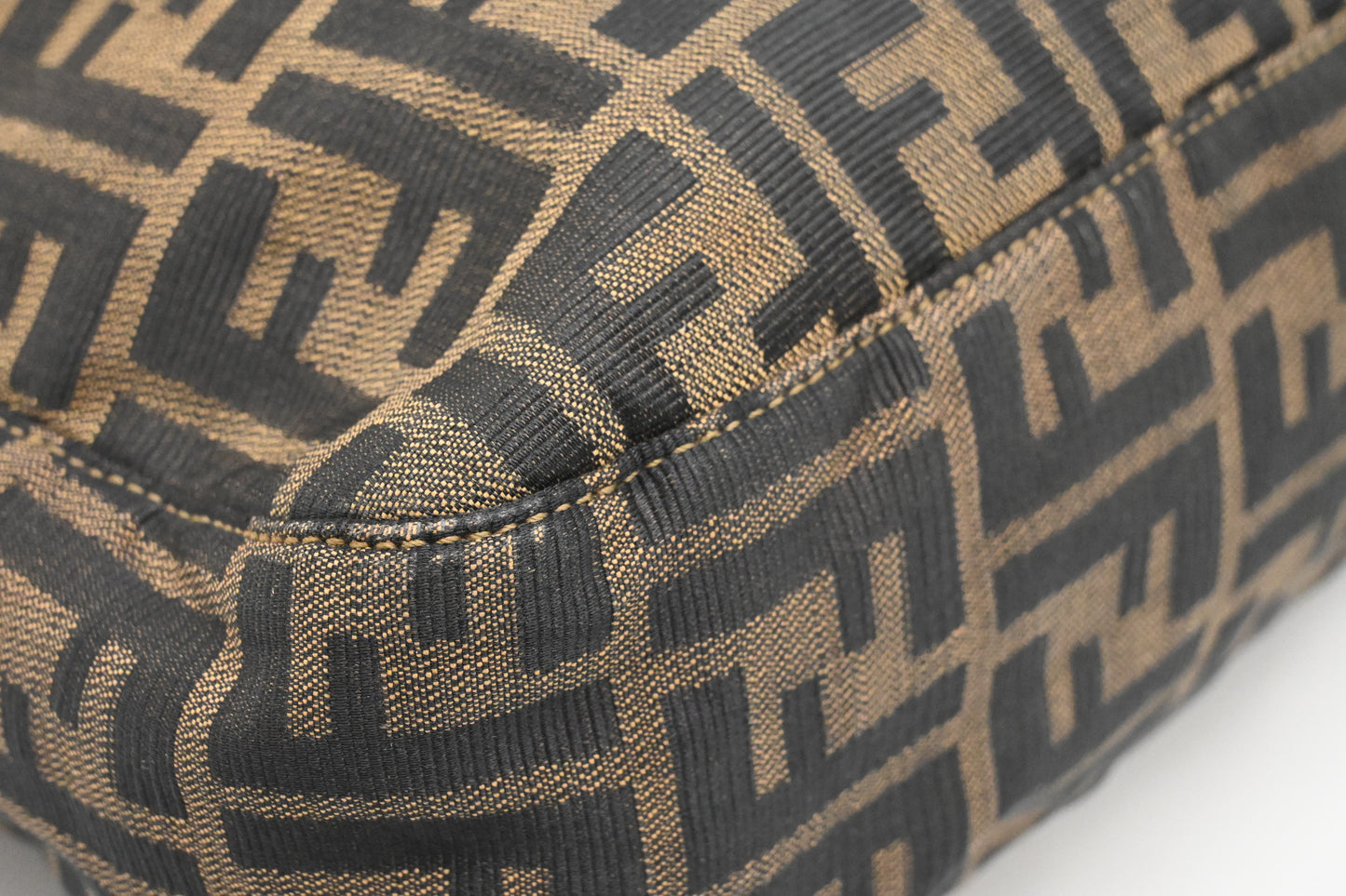 Fendi Shoulder Bag in Zucca Canvas
