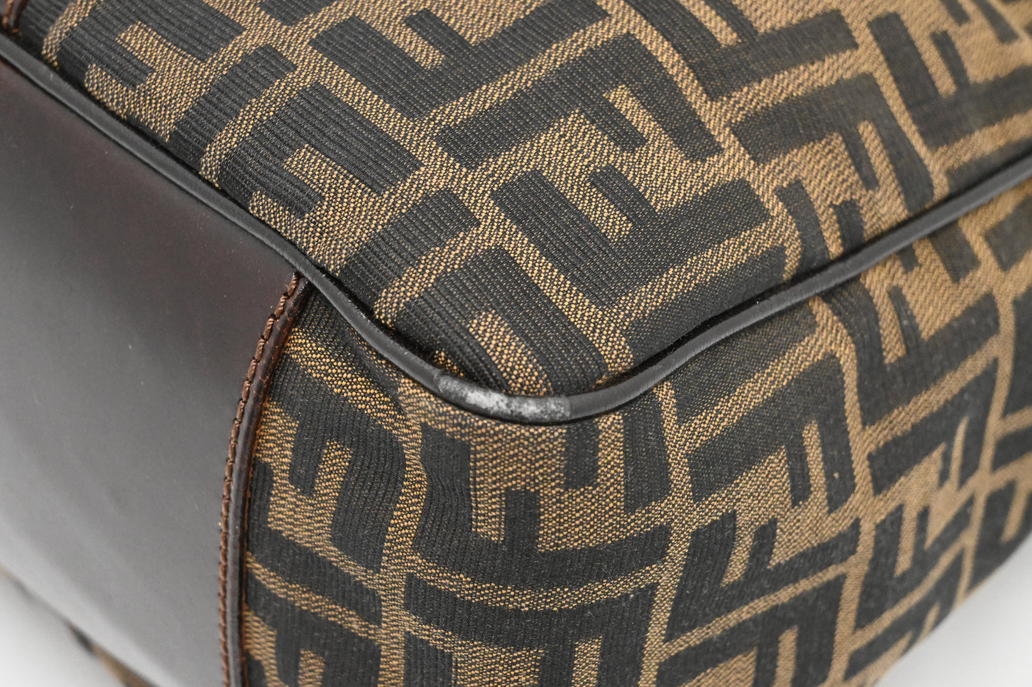 Fendi Shoulder Bag in Zucca Canvas