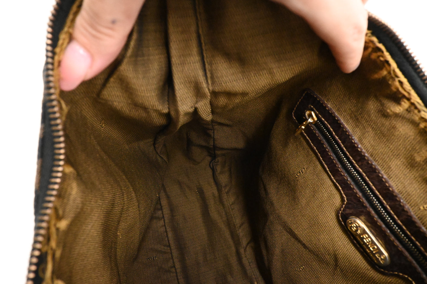 Fendi Shoulder Bag in Zucca Canvas