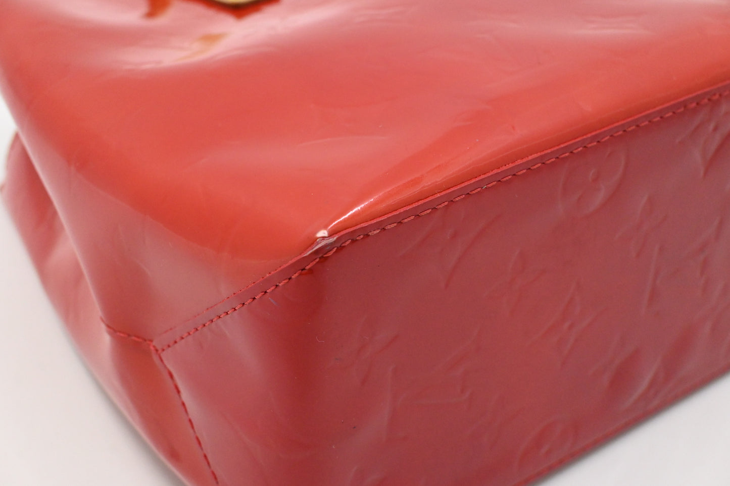 Louis Vuitton Reade PM in Rouge Grenadine Vernis Leather