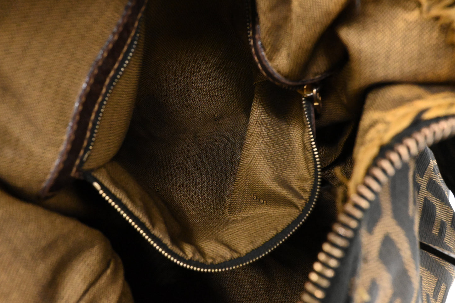 Fendi Shoulder Bag in Zucca Canvas