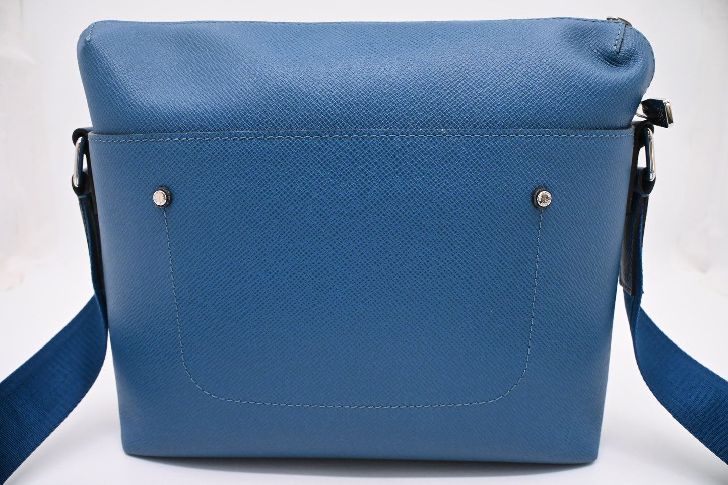 Louis Vuitton Grigori PM in Blue Taiga Leather