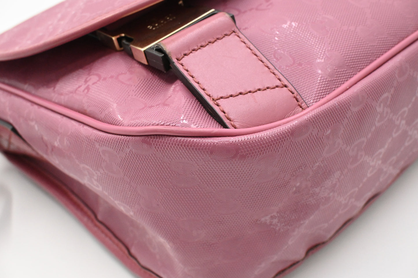 Gucci Small Messenger Bag in Pink Imprime Canvas