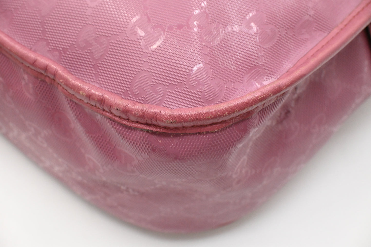 Gucci Small Messenger Bag in Pink Imprime Canvas